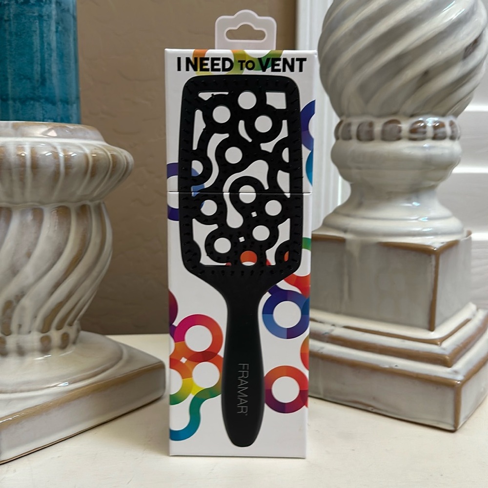 NEW NIB Framar Vent Brush